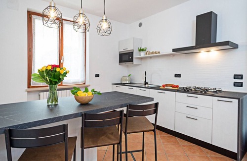 Costermano Ski Chalet | Regarda - "Villa Ida, Rodole unit" with pool and air conditioning