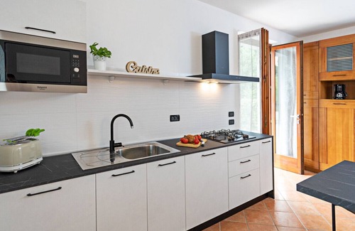 Costermano Ski Chalet | Regarda - "Villa Ida, Rodole unit" with pool and air conditioning