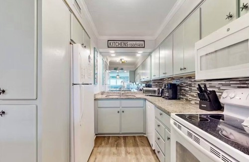 Biltmore Beach Condo | Regency Towers 1024: 3-BD 2B condo-beach, gym, & pool with amazing balcony views