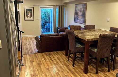 Country Club Estates House | Rehoboth Townhouse with Pool! 3 Blocks to Beach!