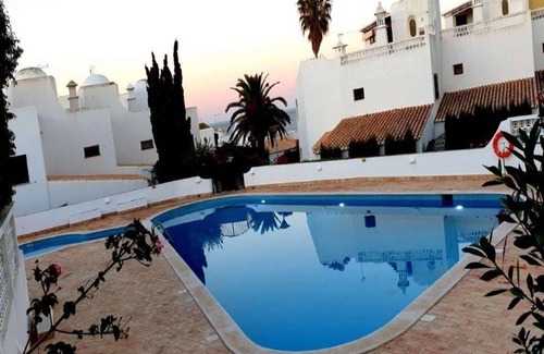 Alporchinhos House | Reihenhaus, Armação de Pêra, Algarve