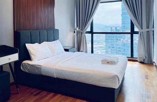 Ampang Apartment | Reizz by Aayu Residences - 10mins to KLCC, 2 mins to Gleneagles Hospital