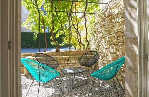 Nancy City Centre Apartment | Relais Ducal - Côté Jardin