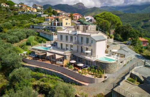 Casarza Ligure Apartment | Relais Le Torri in Verici with Private Pool