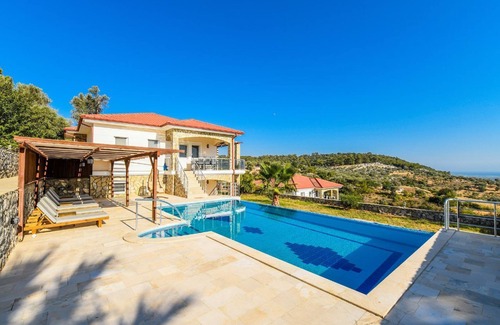 Faralya Villa | Relax and Enjoy At This Fully Equipped 3BR Villa, Fethiye Villa 1007