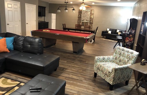 Lake Hamilton House | Relax and enjoy SPACIOUS lake-living on beautiful Lake Hamilton!