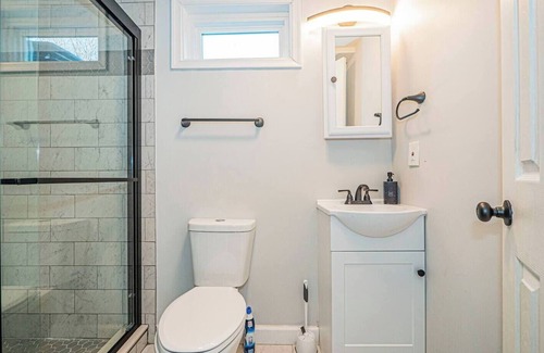 Hillcrest Heights Apartment | Relax and Recharge in a Cozy Basement Studio Space