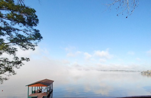 Livingston House | Relax and Reconnect at Heron's Nest