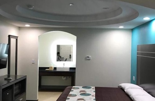 Spring Resort | Relax and Unwind! Comfortable Unit! Near Six Flags Hurricane Harbor Splashtown