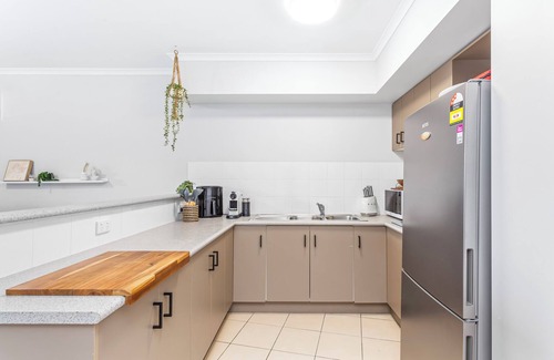 Yeppoon Apartment | Relax and Unwind in the Heart of Yeppoon CBD!