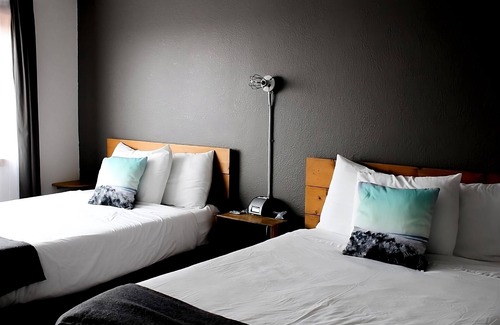 Long Beach Hotel | Relax and Unwind! Pet-friendly, Indoor Pool, Sauna, Free Parking!