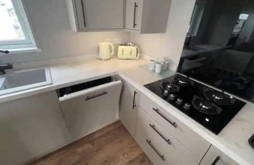 Skegness Cabin | Relax at our lodge with a hot tub and breathtaking views your perfect escape!