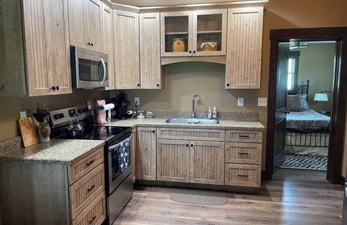 Fairview  Highland County Other | Relax by the fireplace, enjoy our quiet countryside 1-bedroom