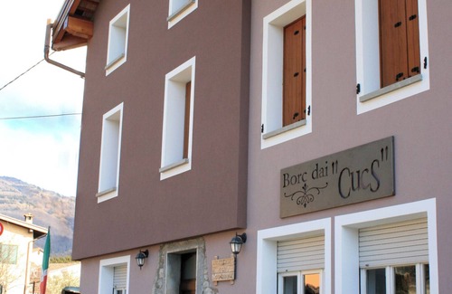 Faedis Apartment | Relax by the pool, pamper yourself in the wellness, sip a good local wine