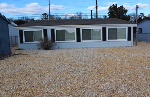 Beach Haven West House | Relax in Beach Haven West and Watch the Boats go By ! Off Season Rentals Avail