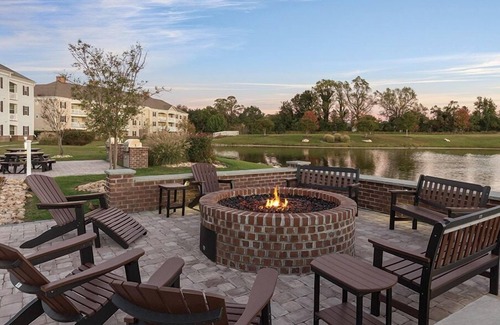 Williamsburg Condo | Relax in Style: 2BR Condo w/Balcony at Wyndham GG