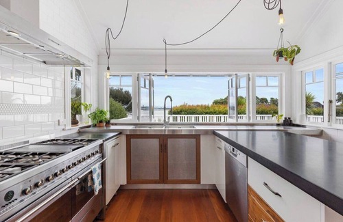 Stanley Point House | Relax in Style and Comfort!
