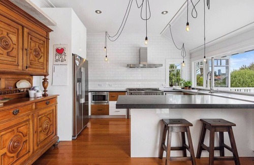 Stanley Point House | Relax in Style and Comfort!
