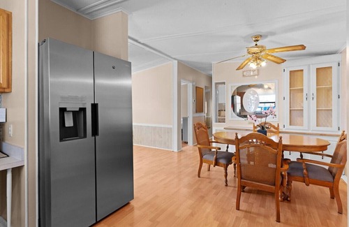 Silver Lake House | Relax in the Much Desired Villages Community