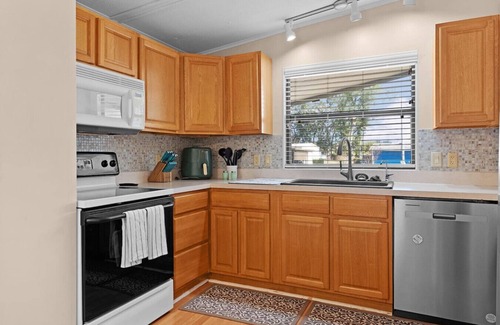 Silver Lake House | Relax in the Much Desired Villages Community