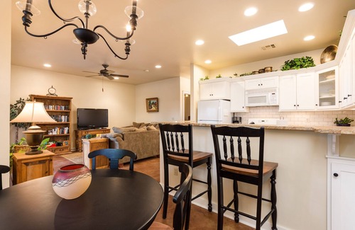 Mesilla House | Relax in the ❤️ of Old Mesilla. Close to plaza.