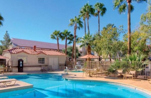 Paradise Condo | Relax in Your Adobe Style 2BR Condo Near the Las Vegas Strip ~ Special Offer!