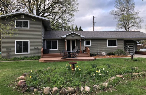 Brill House | Relax on the lake!