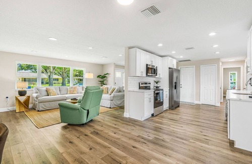 Clearwater House | Relax & Recharge Pool Spa Prime Location