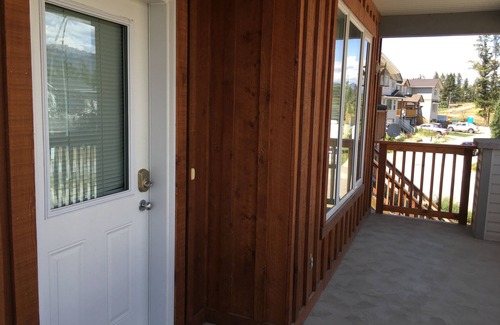East Kootenay House | Relax, Recharge - You Found What You Need