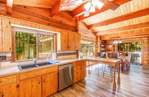 Cle Elum House | Relax & Reconnect on the River- Golf @ Suncadia + 3rd Nt Free Limited Avail