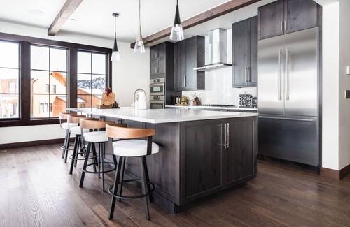Edwards House | Relax, rejuvenate in new modern mountain home in Eagle- special fall rates!