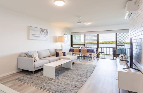 Maroochydore Apartment | Relax & unwind in the "Beach House"