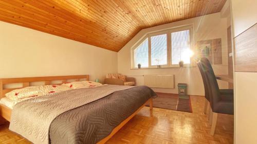 Nova Lesna House | Relax Villa Tatry - Wifi/TV, BBQ, Billiard