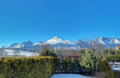 Nova Lesna House | Relax Villa Tatry - Wifi/TV, BBQ, Billiard
