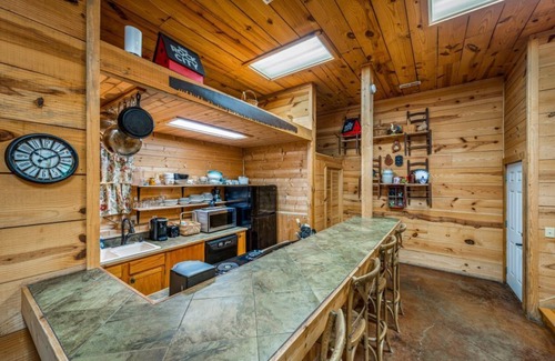 Mentone Cottage | Relax With A Panoramic View Of All Nature Has To Offer.