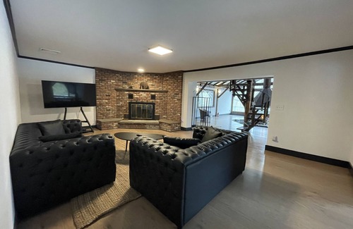 Roscoe House | Relax with the whole family at this peaceful place to stay.