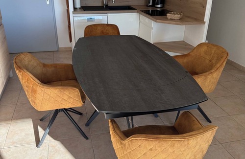 Gruissan Apartment | Relaxation right on the shore of the lagoon