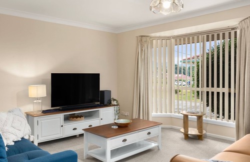 Toormina House | Relaxed Coastal Getaway ~ Perfect for Families