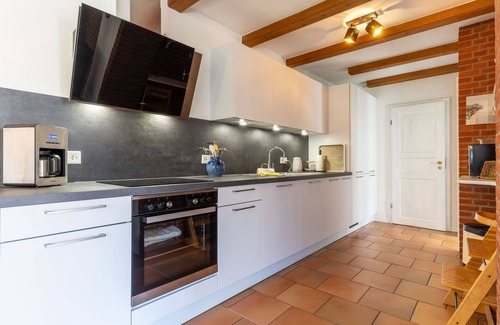 Vollerwiek Apartment | "Relaxed North Sea vacation in the spacious first floor apartment with terrace"