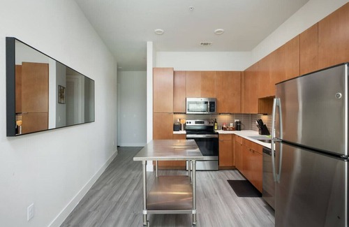 King William Apartment | Relaxing 2BR-Southtown Near Rvrwalk, Dome & Conv