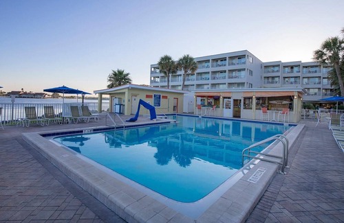 Rocky Point Condo | Relaxing 2BR w/King, Queen, Bay View & Beach