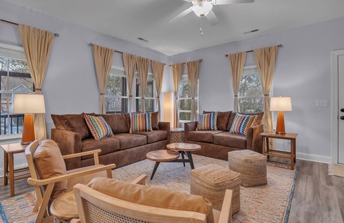 Lake Waccamaw House | Relaxing 3-Bedroom Lake Waccamaw Home with Canal Views, AC & WiFi