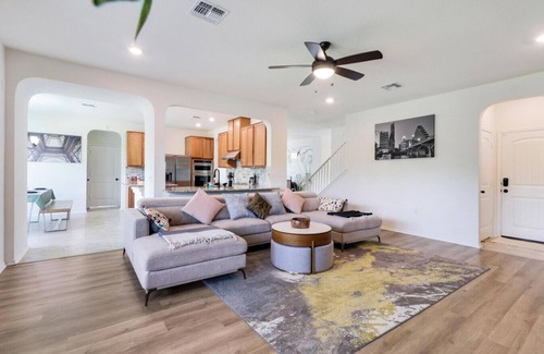 McNeil House | Relaxing 5BR Oasis | Pool Table, Kid Zone + More!