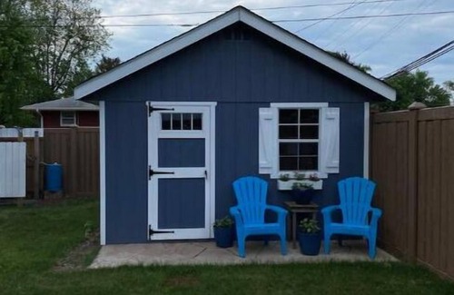 Zion House | Relaxing beach-style sanctuary in quiet area!