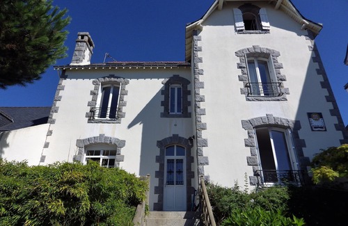 La Trinite-sur-Mer Apartment | Relaxing by the sea