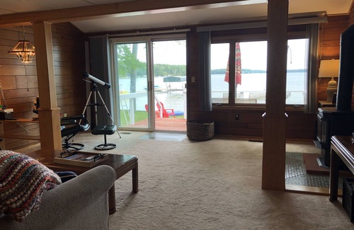 Interlochen House | Relaxing cottage on Green Lake in Interlochen - kayaks and SUP provided!