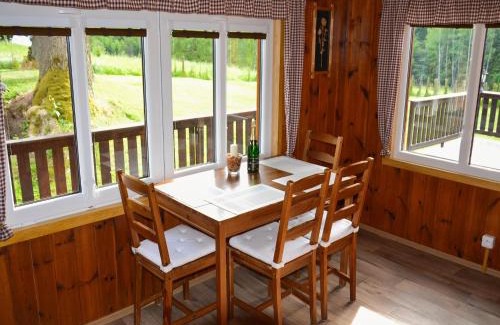 Krasna Lipa Ski Chalet | Relaxing Forest Escape with BBQ