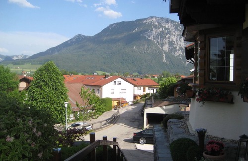 Muhlwinkl Apartment | Relaxing holiday in a quiet green oasis