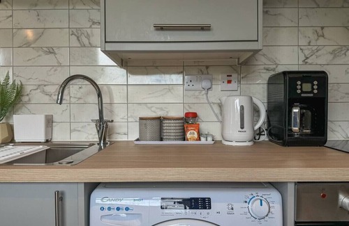 Bredhurst House | Relaxing Medway Stay | Garden & Motorway Access