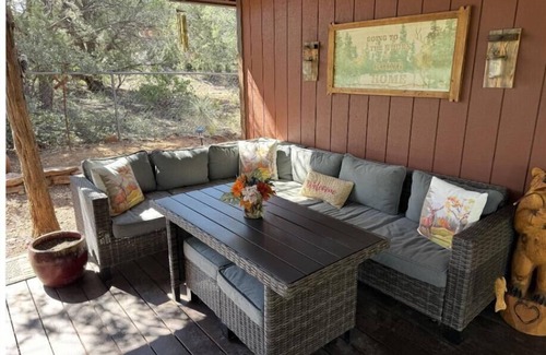 Payson Cabin | Relaxing Mountain Getaway, Rivers, Fishing, Trails, Waterfalls, Hiking, Cabin